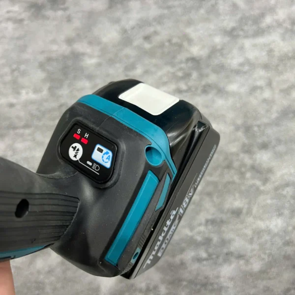 Máy SIẾT ỐC VÍT Makita DTD155