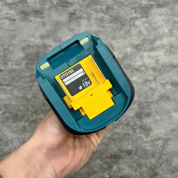 Máy vặn BULONG Makita DTD155